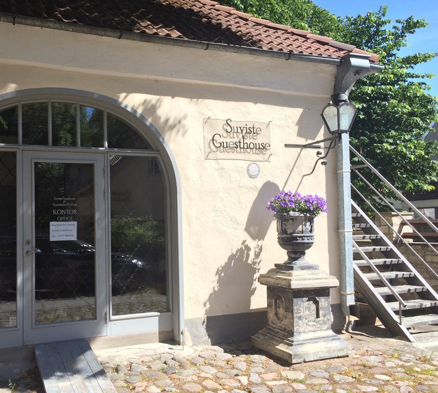 Suviste Guesthouse Kuressaare Extérieur photo