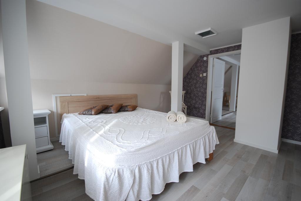 Suviste Guesthouse Kuressaare Chambre photo